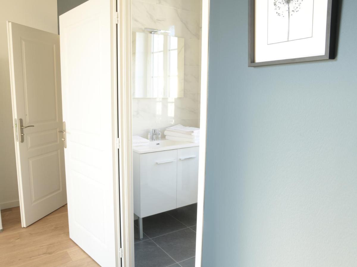 T2 de 55m2 avec toit terrasse, hyper centre, wifi, Netflix, draps, savons et serviettes fournis Cognac Chambre photo